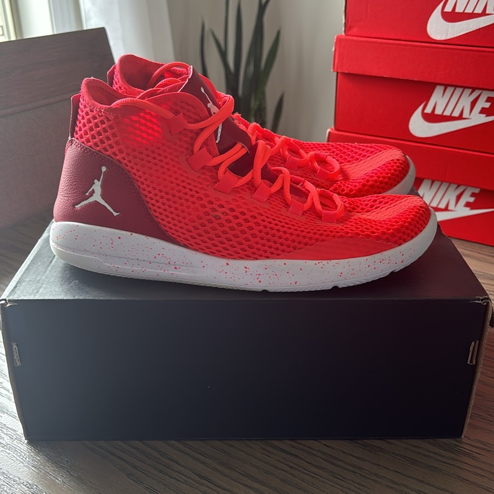 NIKE JORDAN ECLIPSE